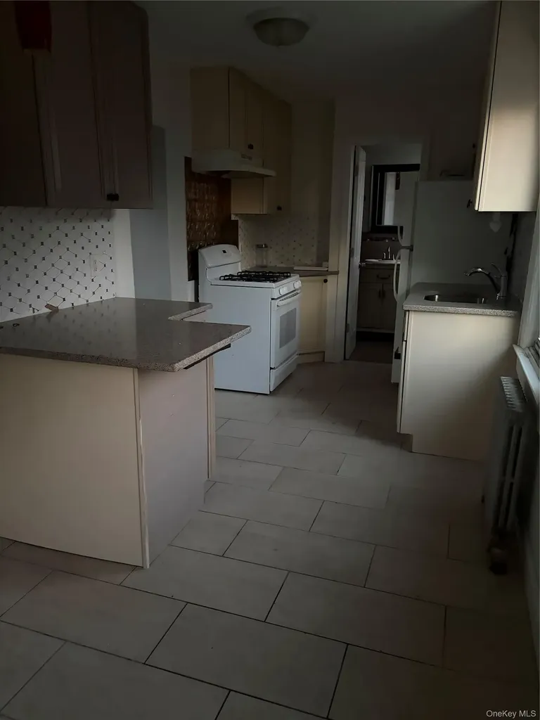 4312 23rd Avenue Astoria NY 11105