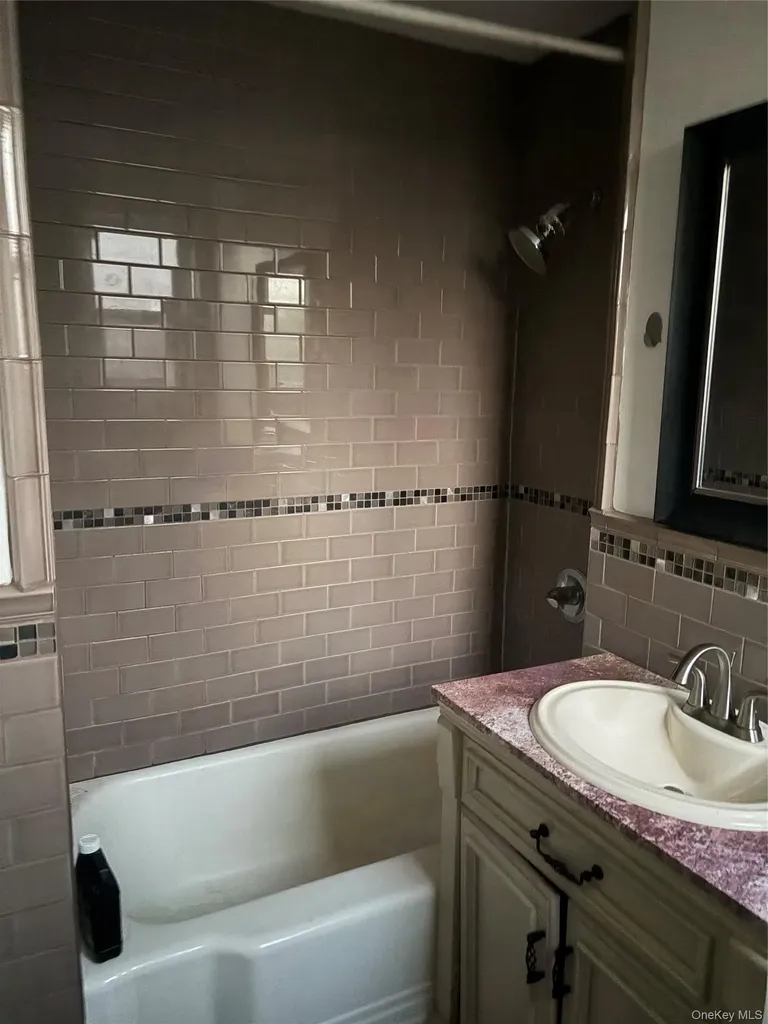 4312 23rd Avenue Astoria NY 11105