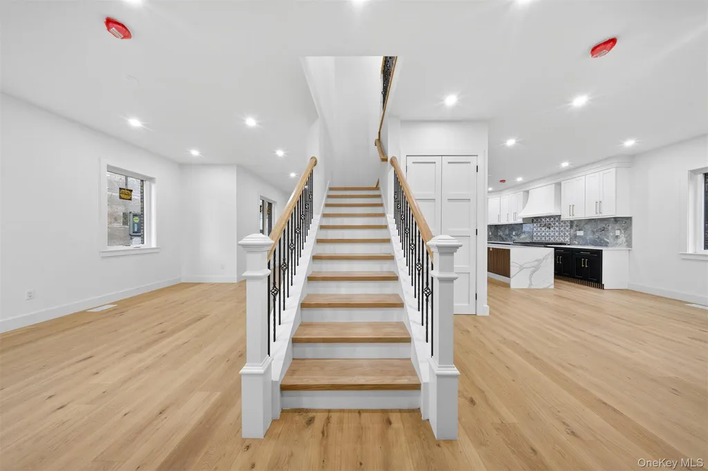 8366 Charlecote Ridge Jamaica Estates NY 11432