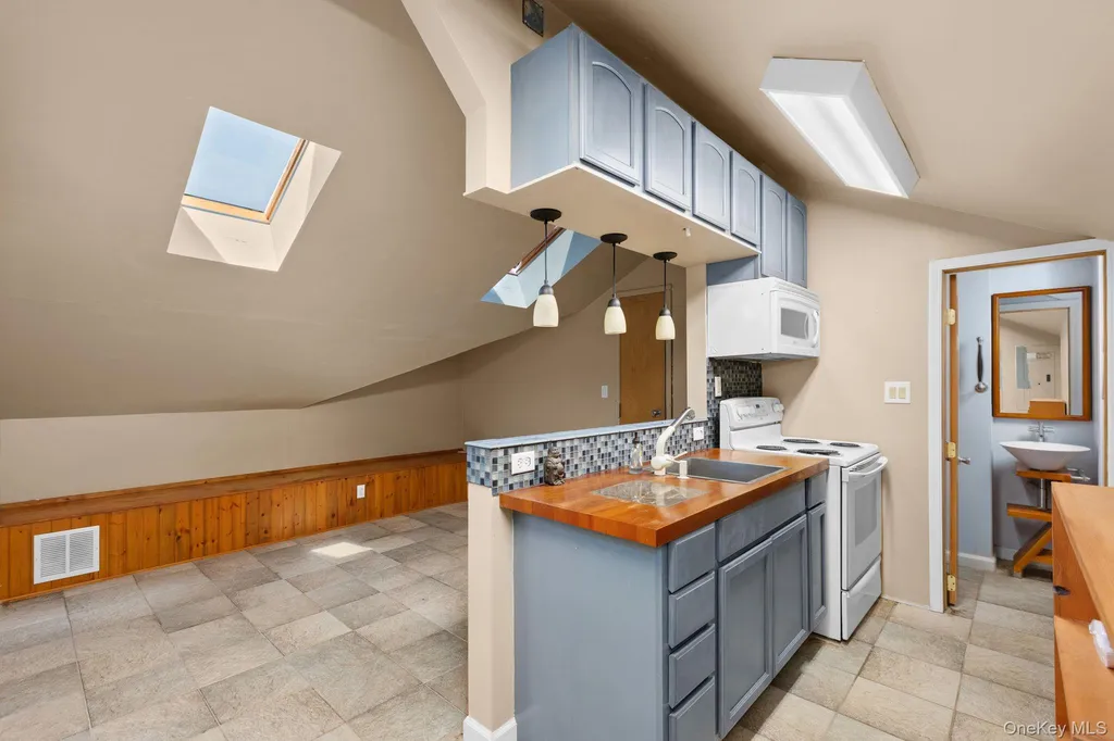 11 Airport Drive Wappingers Falls NY 12590