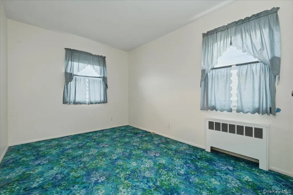 48 E 1st Street Freeport NY 11520