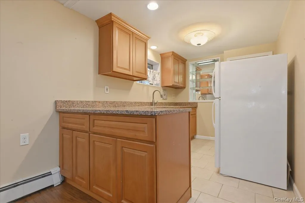 48 E 1st Street Freeport NY 11520