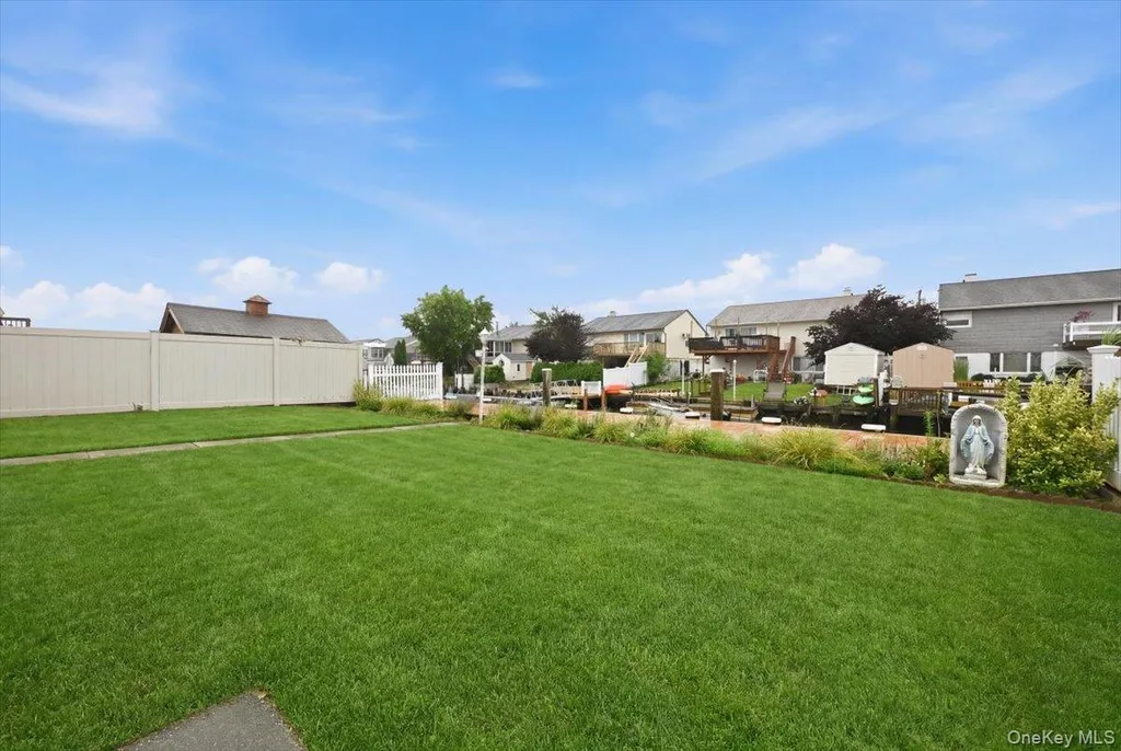 48 E 1st Street Freeport NY 11520