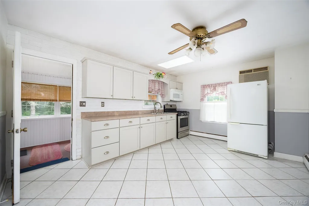 45 Holt Road Hyde Park NY 12538