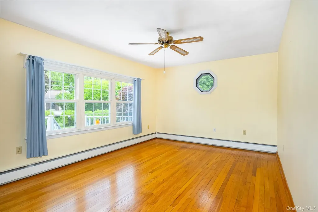 45 Holt Road Hyde Park NY 12538