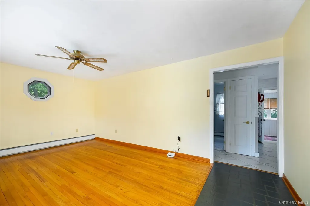 45 Holt Road Hyde Park NY 12538
