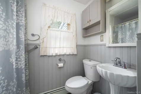 45 Holt Road Hyde Park NY 12538