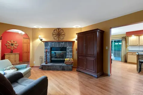 188 Hoyt Street Port Ewen NY 12466