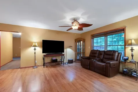 188 Hoyt Street Port Ewen NY 12466