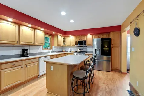 188 Hoyt Street Port Ewen NY 12466