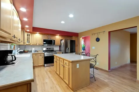 188 Hoyt Street Port Ewen NY 12466
