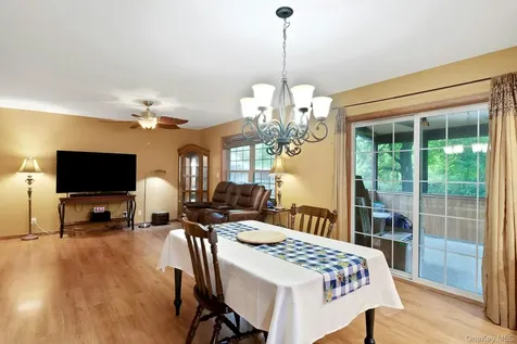 188 Hoyt Street Port Ewen NY 12466