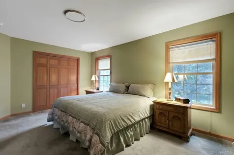 188 Hoyt Street Port Ewen NY 12466