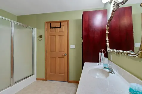 188 Hoyt Street Port Ewen NY 12466