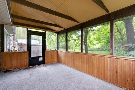 188 Hoyt Street Port Ewen NY 12466