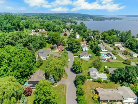188 Hoyt Street Port Ewen NY 12466