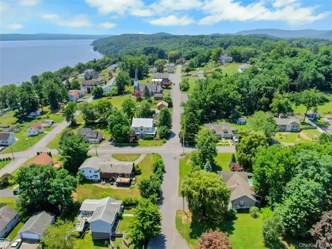 188 Hoyt Street Port Ewen NY 12466