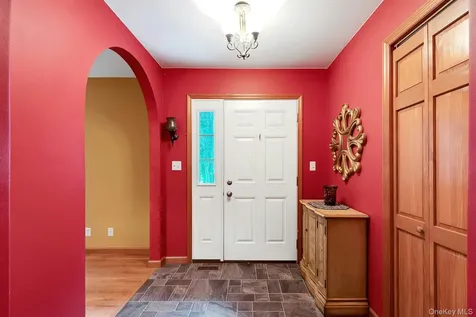 188 Hoyt Street Port Ewen NY 12466