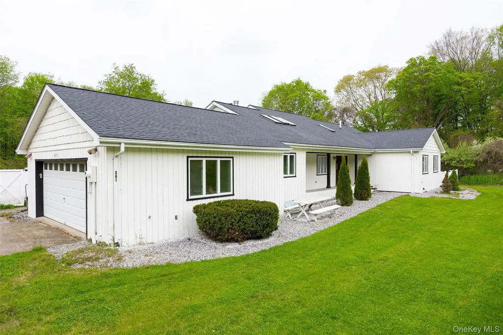 921 W Dover Road Pawling NY 12564