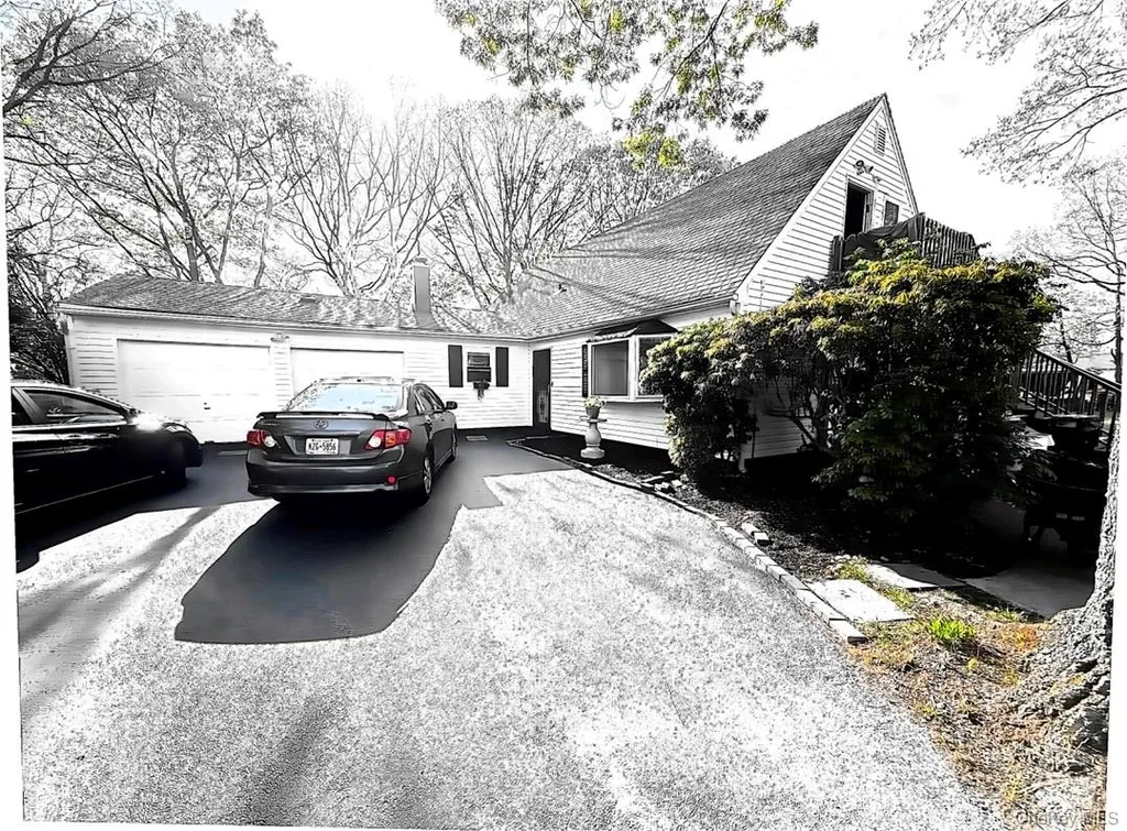 41 Fig Street Central Islip NY 11722