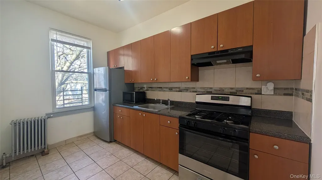170 Bradford Street Brooklyn NY 11207
