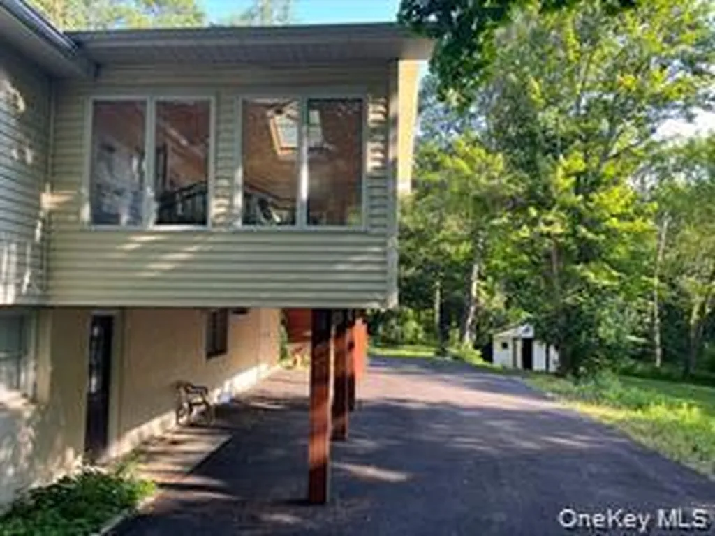 20 Hawxhurst Road Monroe NY 10950