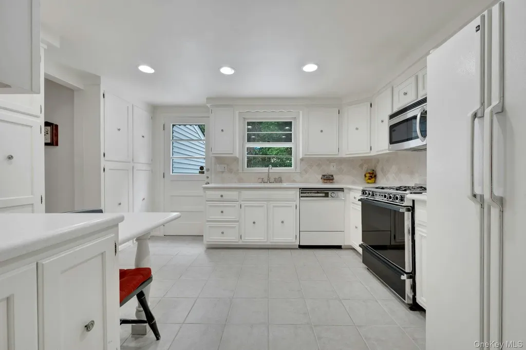34 Dogwood Drive Scarsdale NY 10583