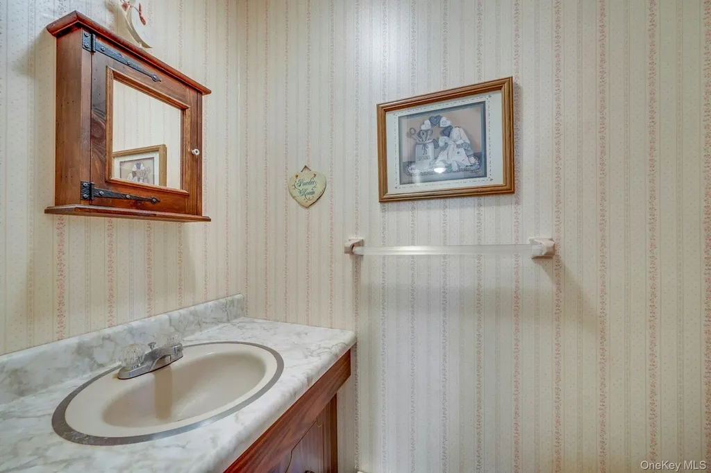 34 Dogwood Drive Scarsdale NY 10583