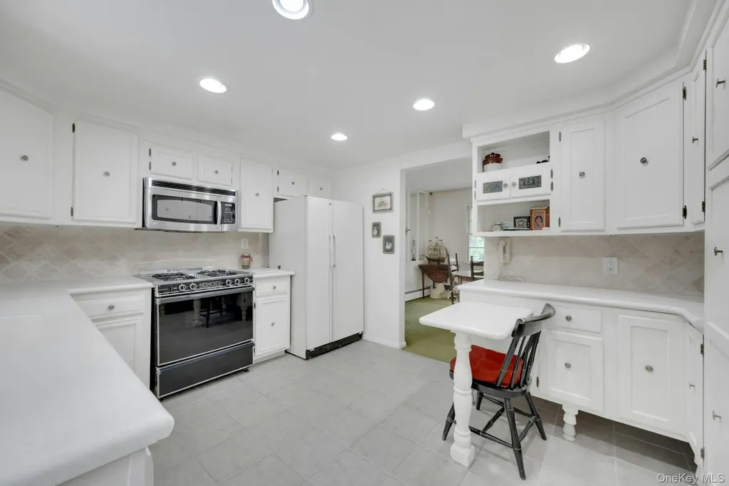 34 Dogwood Drive Scarsdale NY 10583