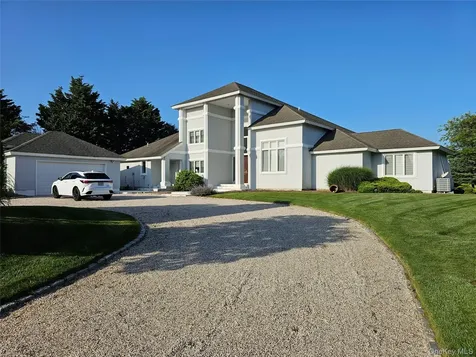 18 Pine Tree Lane Westhampton NY 11977
