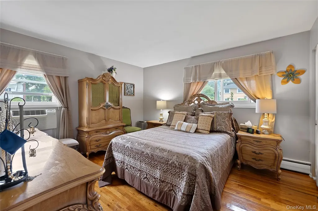 22 Marilyn Court West Babylon NY 11704