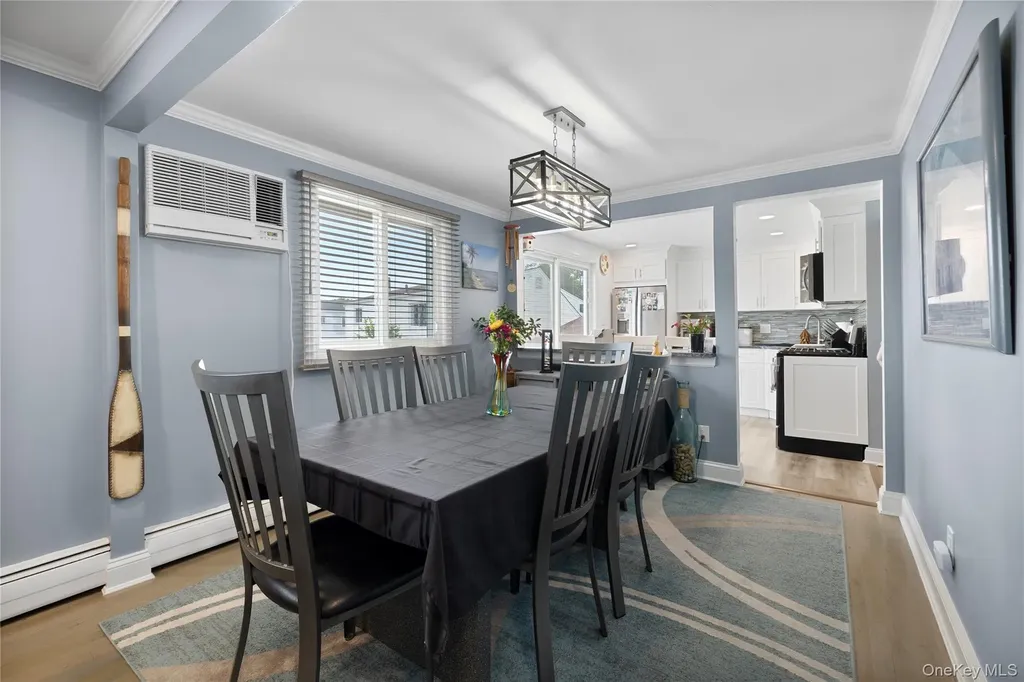 22 Marilyn Court West Babylon NY 11704