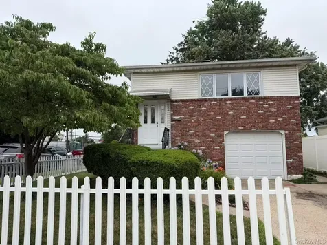 858 Oliver Avenue Westbury NY 11590