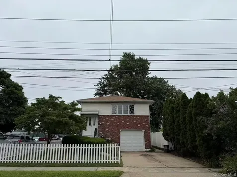 858 Oliver Avenue Westbury NY 11590