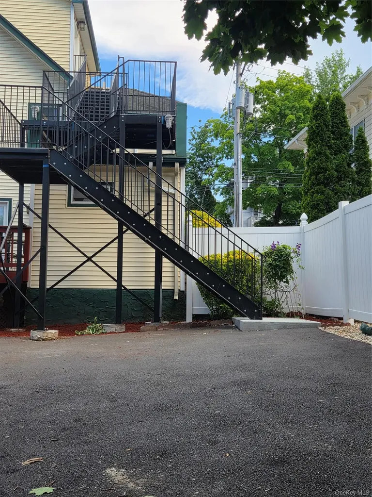 210 Main Street Nyack NY 10960