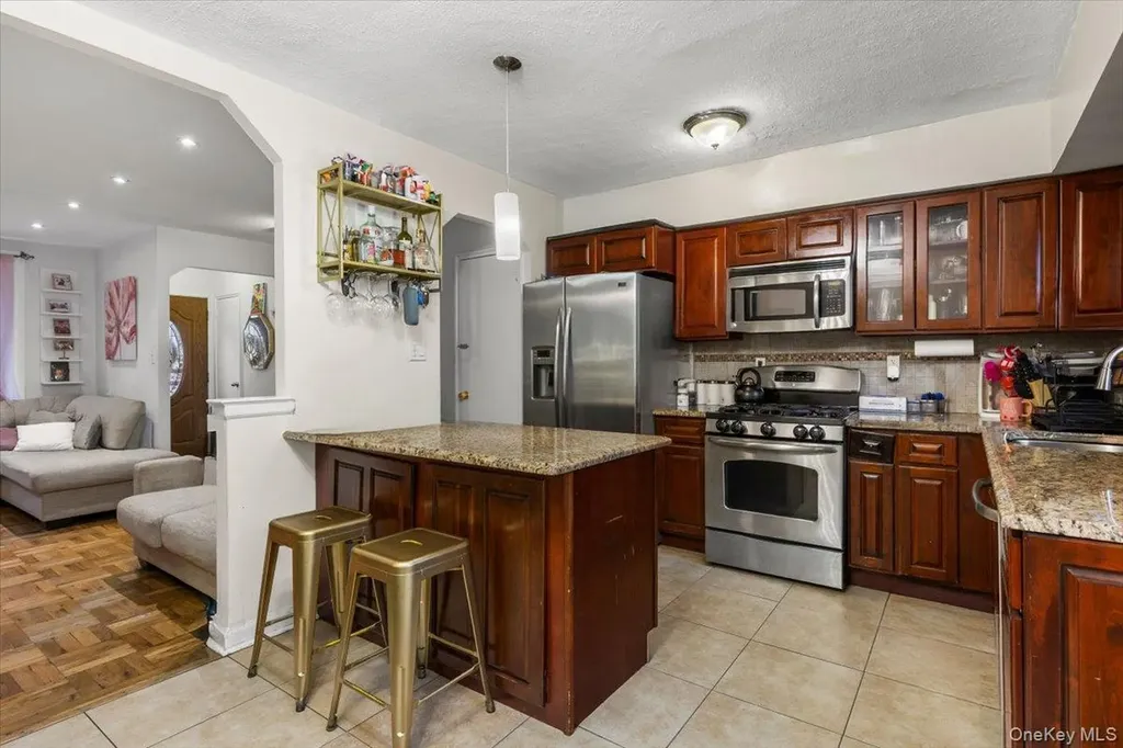 3303 Eastchester Road Bronx NY 10469