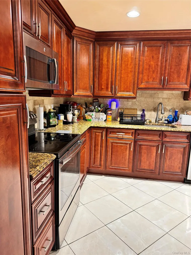 57 Woodruff Avenue Bronxville NY 10708