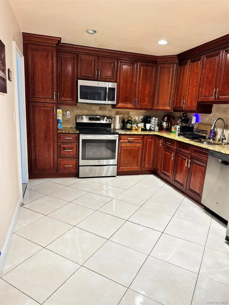 57 Woodruff Avenue Bronxville NY 10708