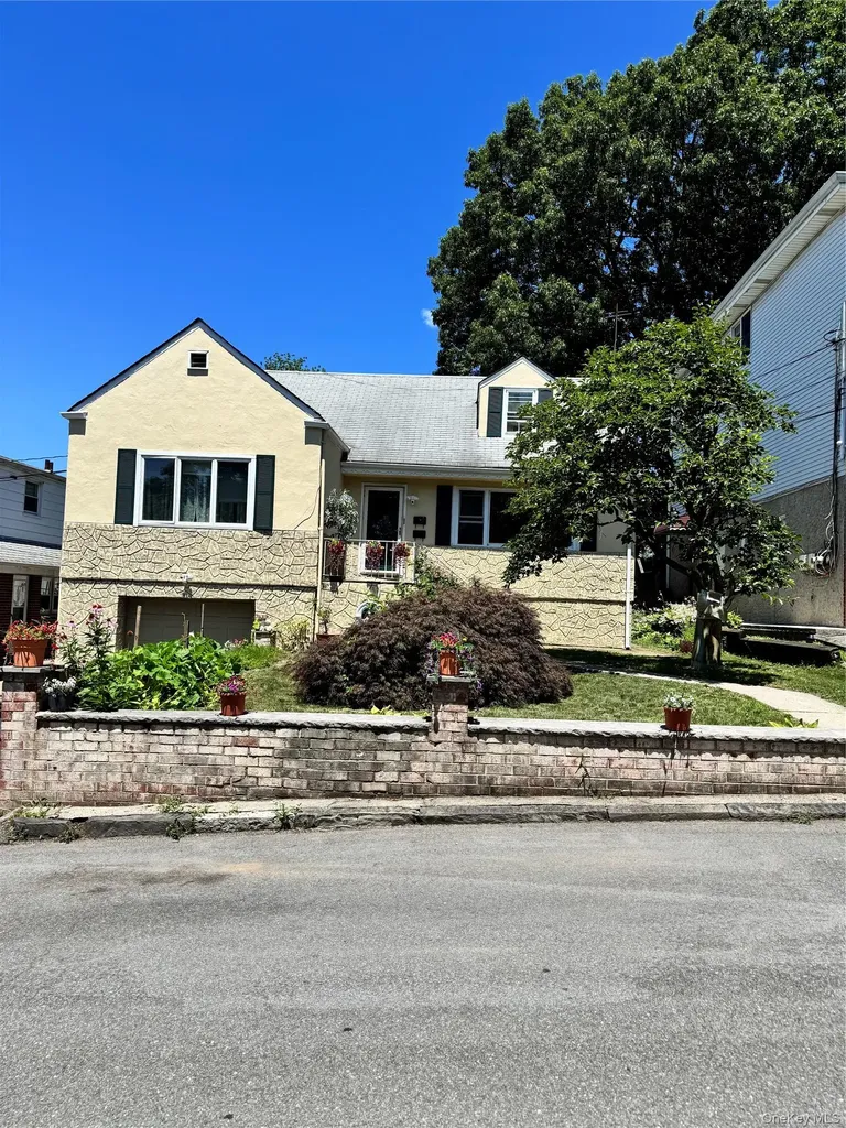 57 Woodruff Avenue Bronxville NY 10708