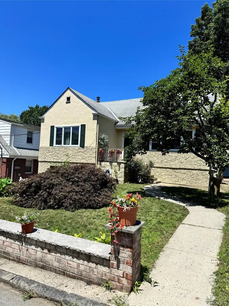 57 Woodruff Avenue Bronxville NY 10708