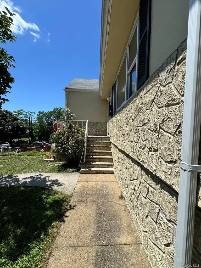 57 Woodruff Avenue Bronxville NY 10708