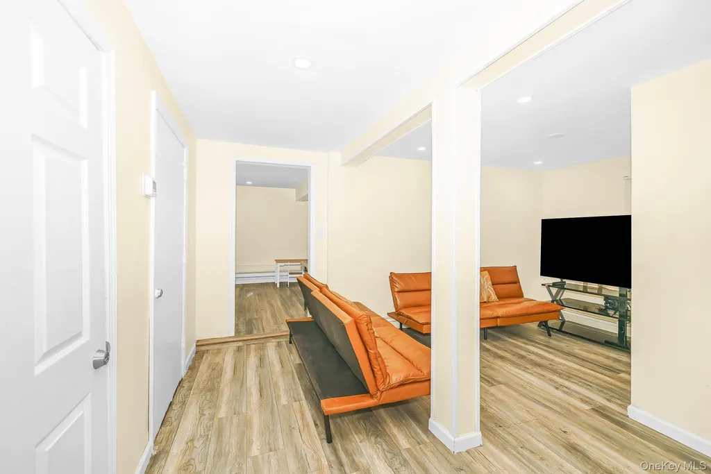 9 Hamlin Avenue West Babylon NY 11704
