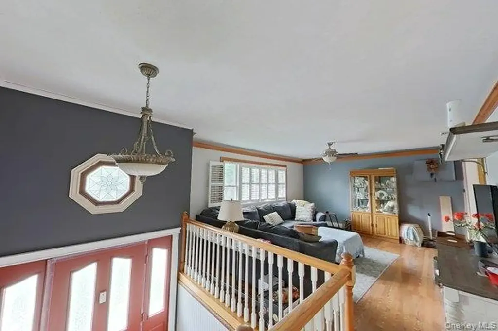 5 Colette Drive Poughkeepsie NY 12601