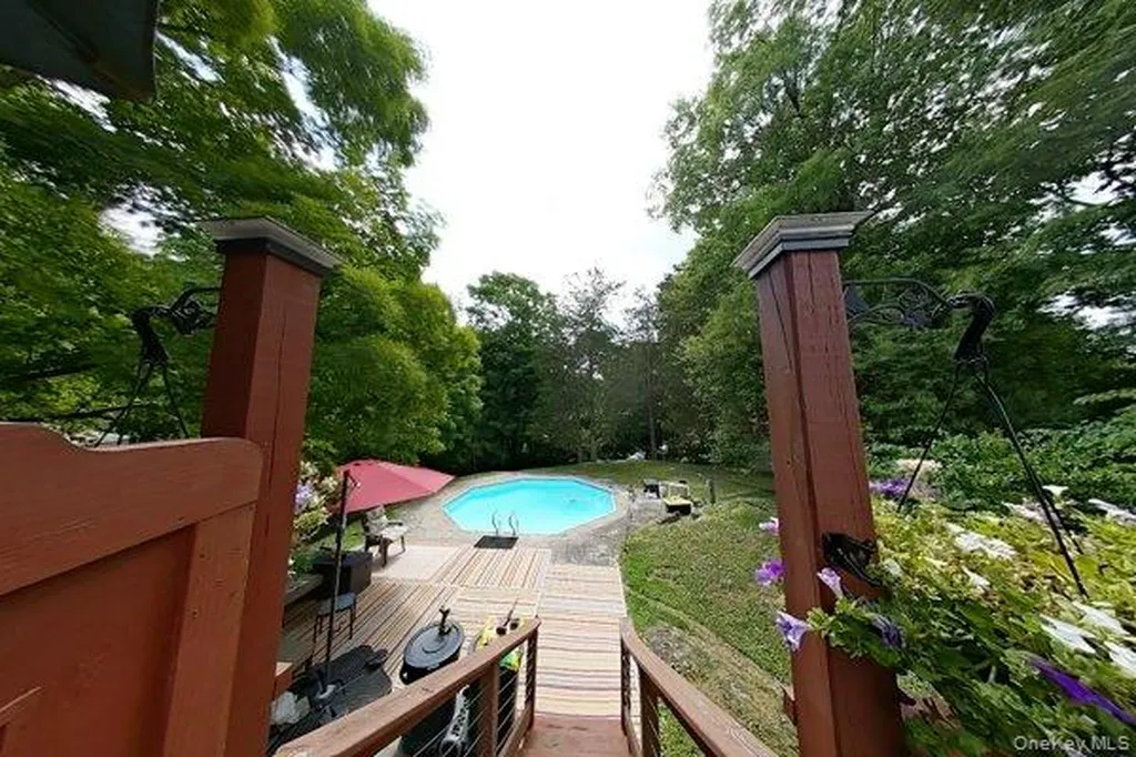 5 Colette Drive Poughkeepsie NY 12601