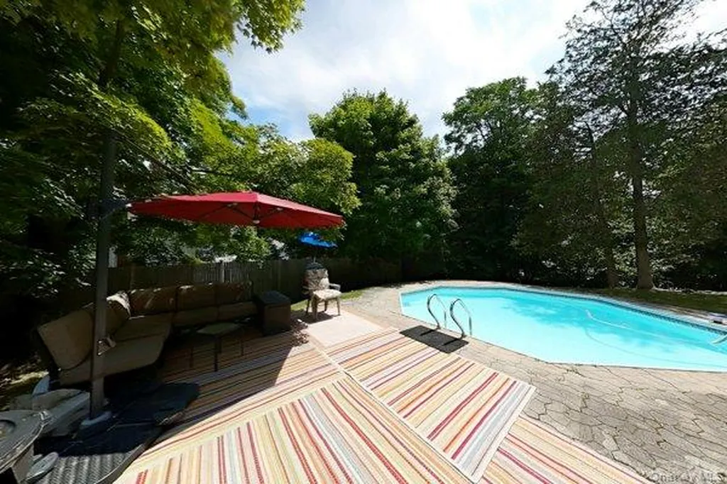 5 Colette Drive Poughkeepsie NY 12601