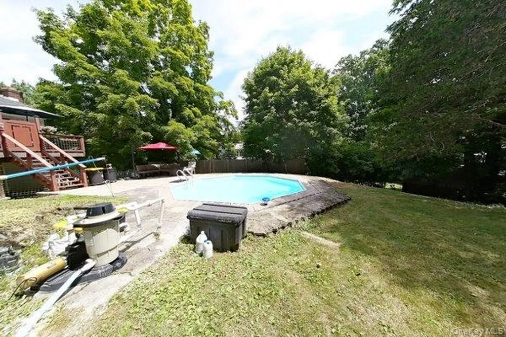 5 Colette Drive Poughkeepsie NY 12601