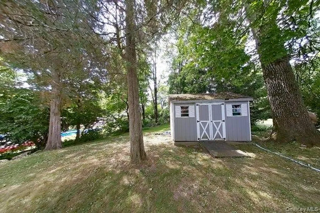 5 Colette Drive Poughkeepsie NY 12601