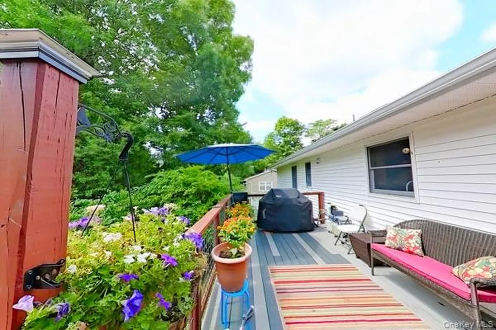 5 Colette Drive Poughkeepsie NY 12601