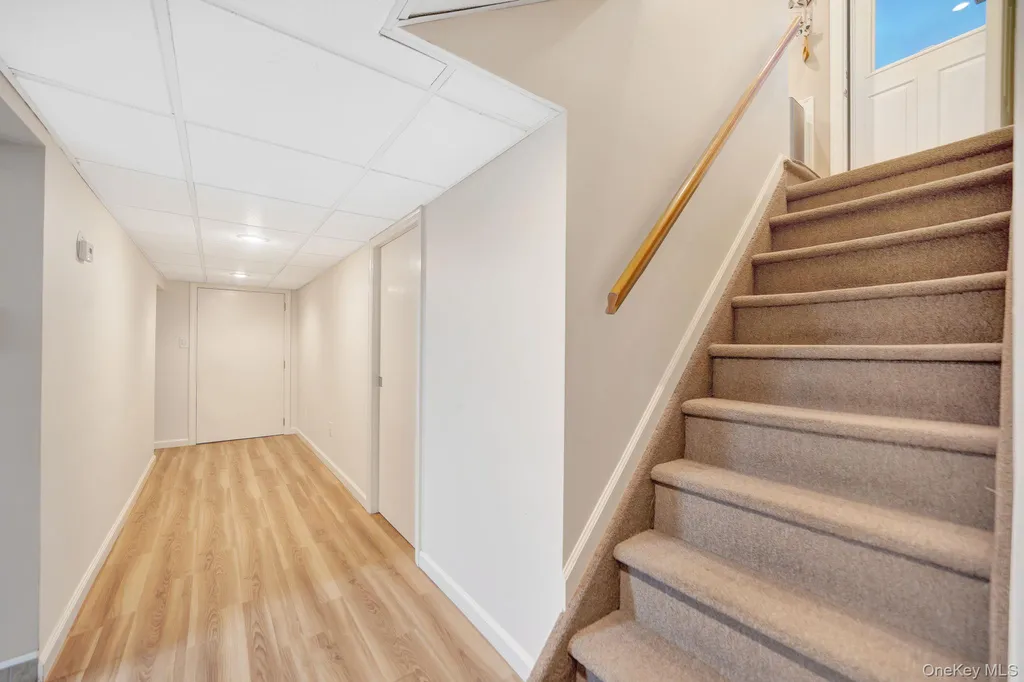 327 Wynsum Avenue Merrick NY 11566