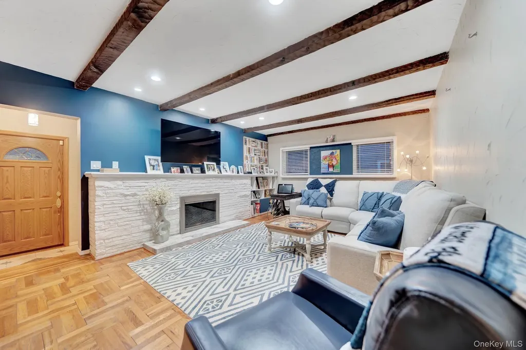 327 Wynsum Avenue Merrick NY 11566